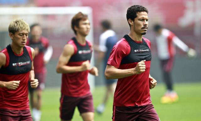 九游-清晨中超传出新动向;尤文图斯扳平良机;管理层表态——悬念犹存;训练强度明显提升的简单介绍